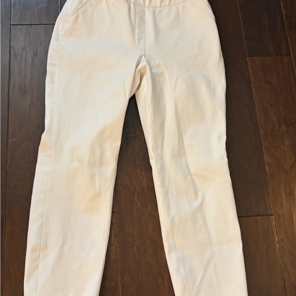 SPANX white classic pull on with silver lining size M